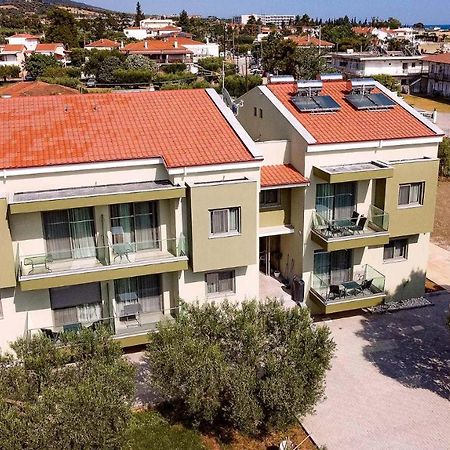 Estelle Family Luxury Apartments & Suites Gerakini Esterno foto
