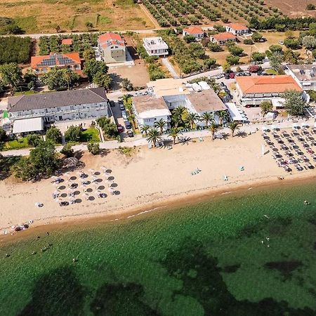 Estelle Family Luxury Apartments & Suites Gerakini Esterno foto