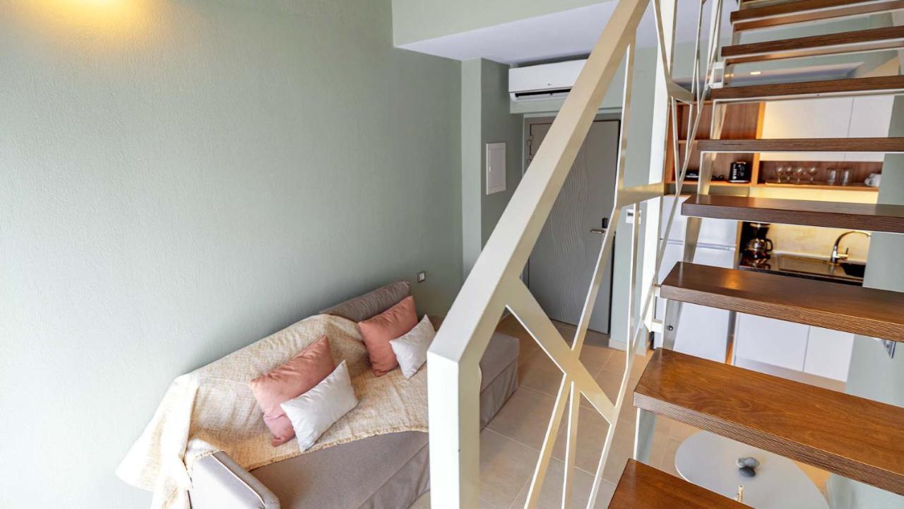 Estelle Family Luxury Apartments & Suites Gerakini Esterno foto