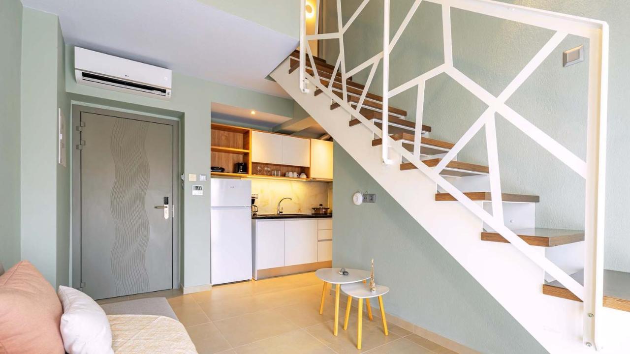 Estelle Family Luxury Apartments & Suites Gerakini Esterno foto