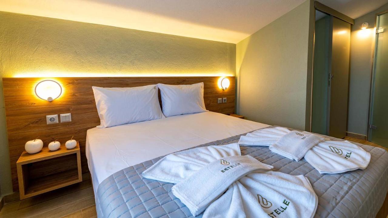 Estelle Family Luxury Apartments & Suites Gerakini Esterno foto