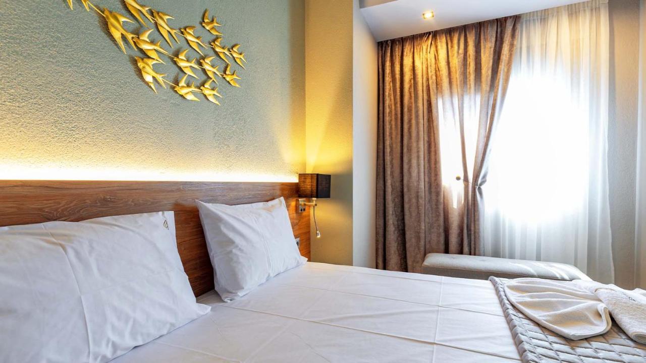 Estelle Family Luxury Apartments & Suites Gerakini Esterno foto
