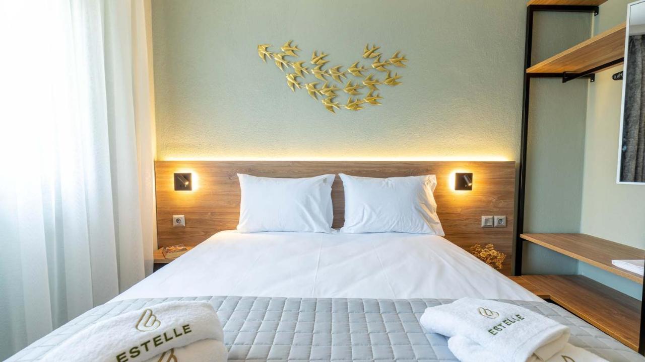 Estelle Family Luxury Apartments & Suites Gerakini Esterno foto
