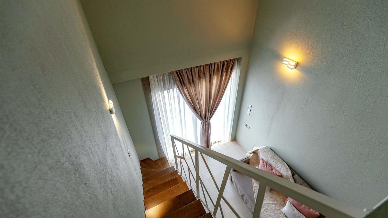 Estelle Family Luxury Apartments & Suites Gerakini Esterno foto